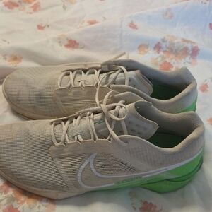 Nike Zoom Cream and Green Sneakers